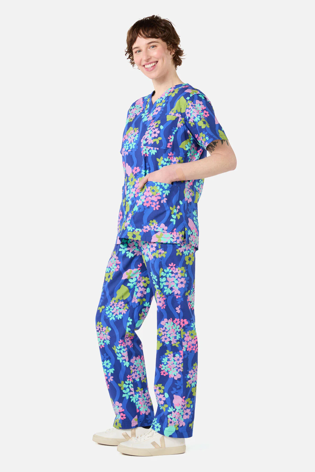 Blue Blooms Scrub Set - Image 3