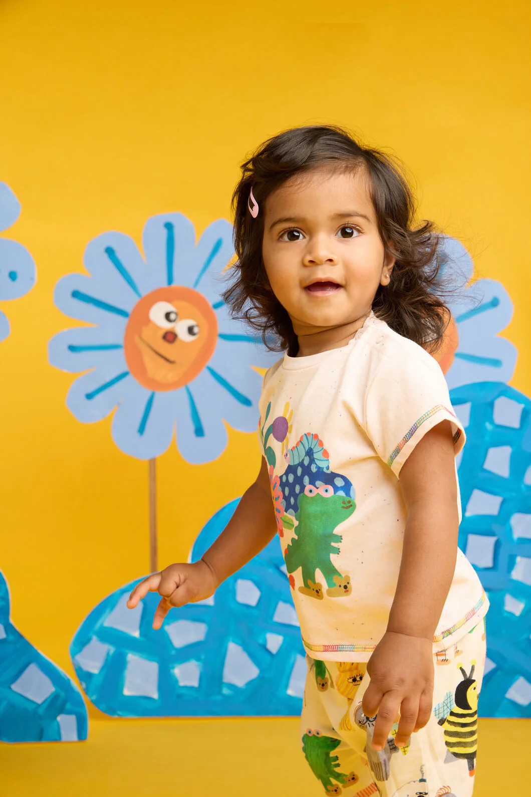 Daisy Bug Baby T-Shirt - Image 2