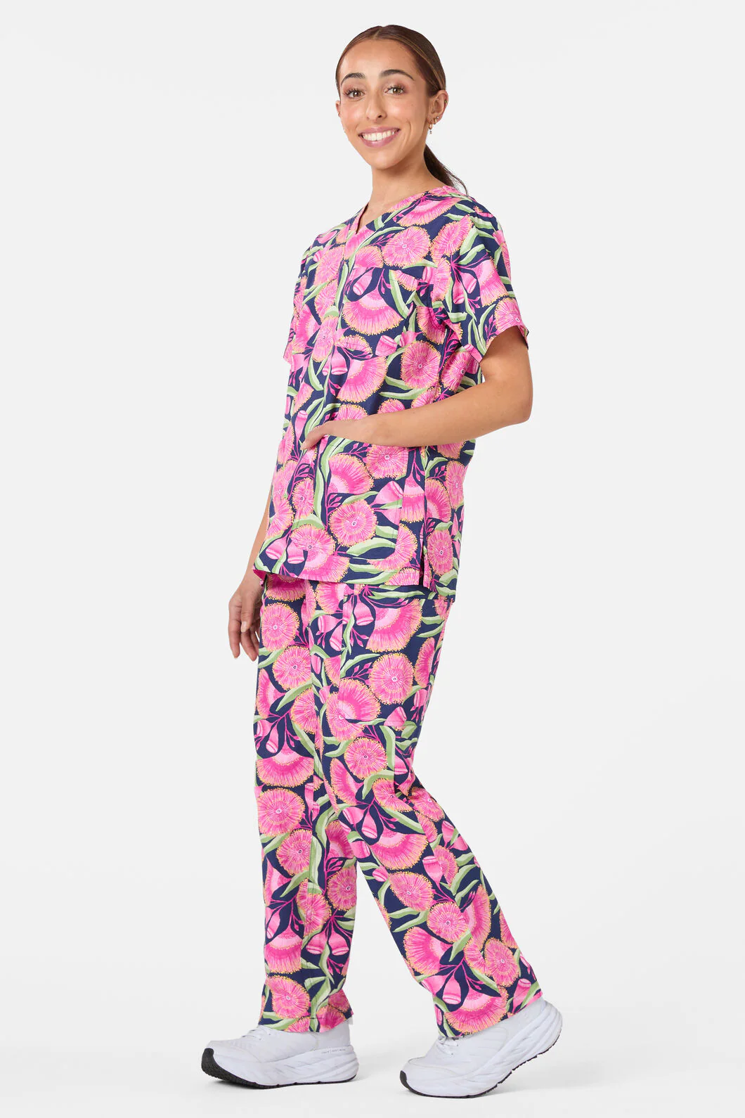 Gum Blossoms Scrub Set - Image 4
