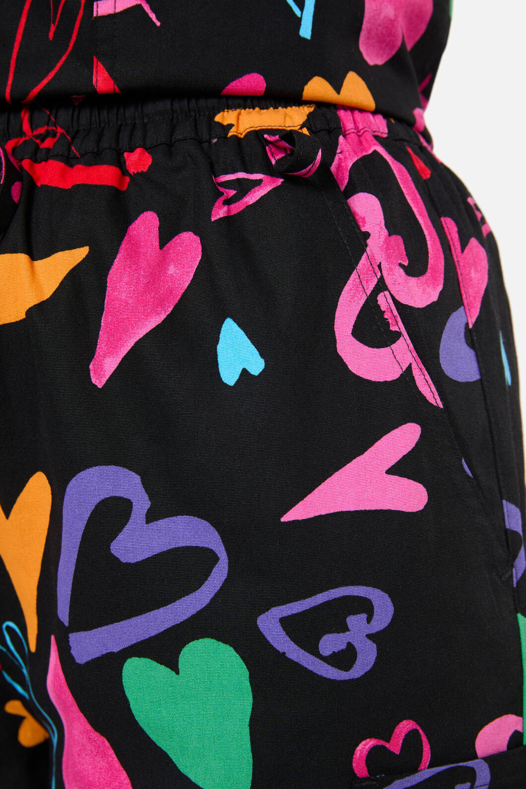 Heartfull Scrub Set - Image 9