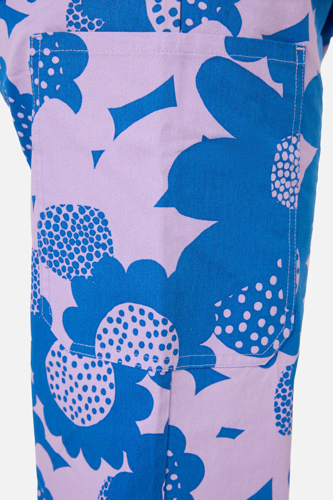 Jumbo Flowers Scrub Set - Image 7