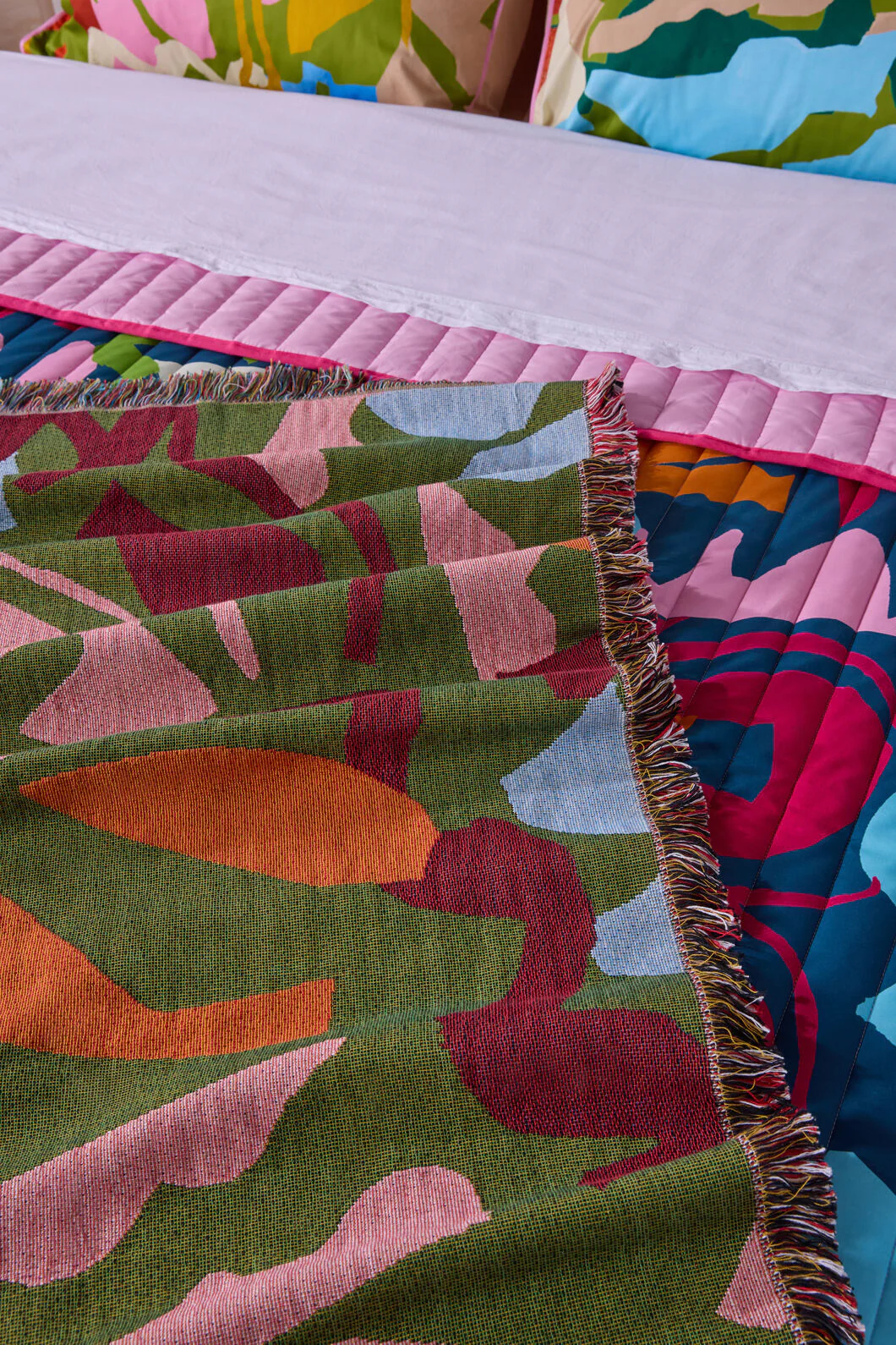 Khaki Tango Jacquard Throw - Image 3