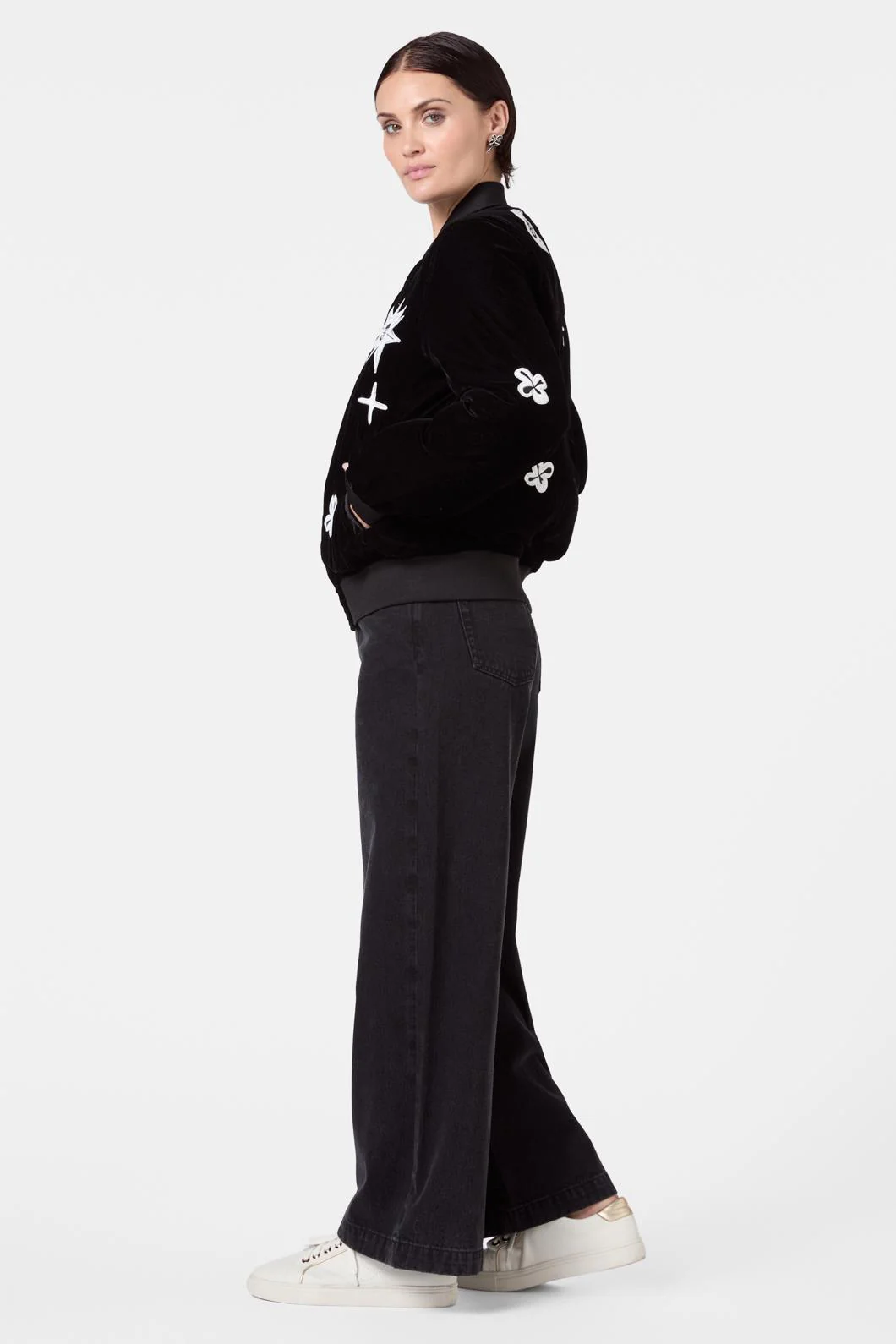 Lost And Found Bomber - Image 8
