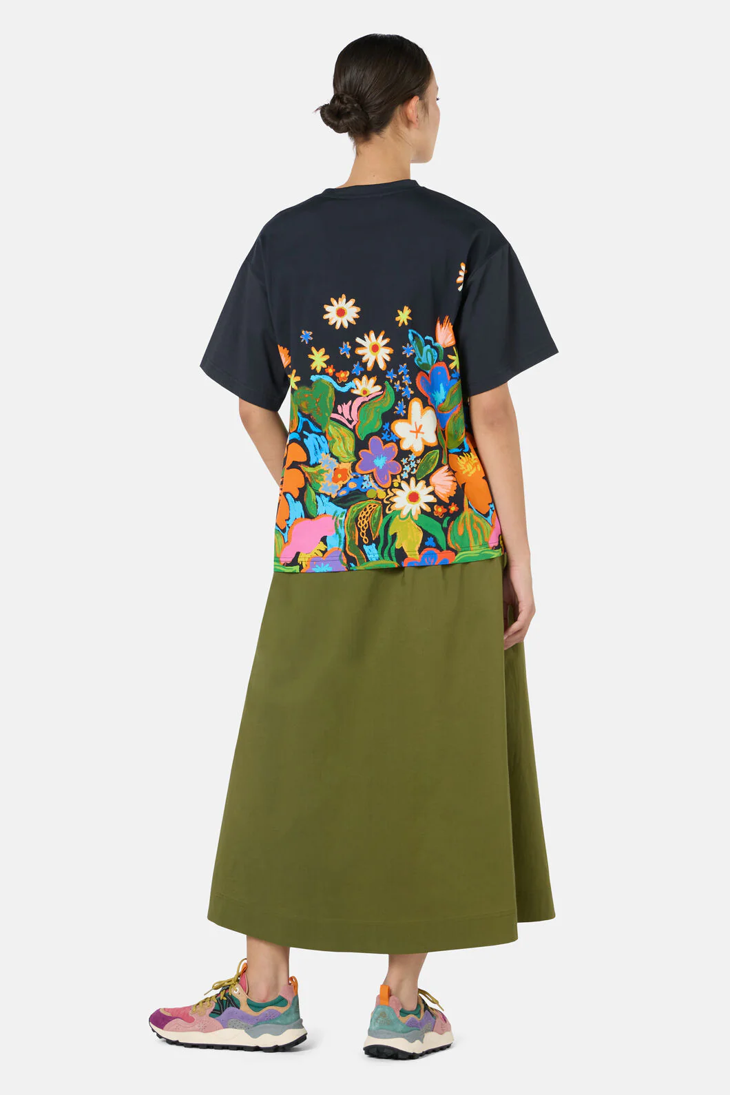 Midnight Garden Placement OS Tee - Image 4