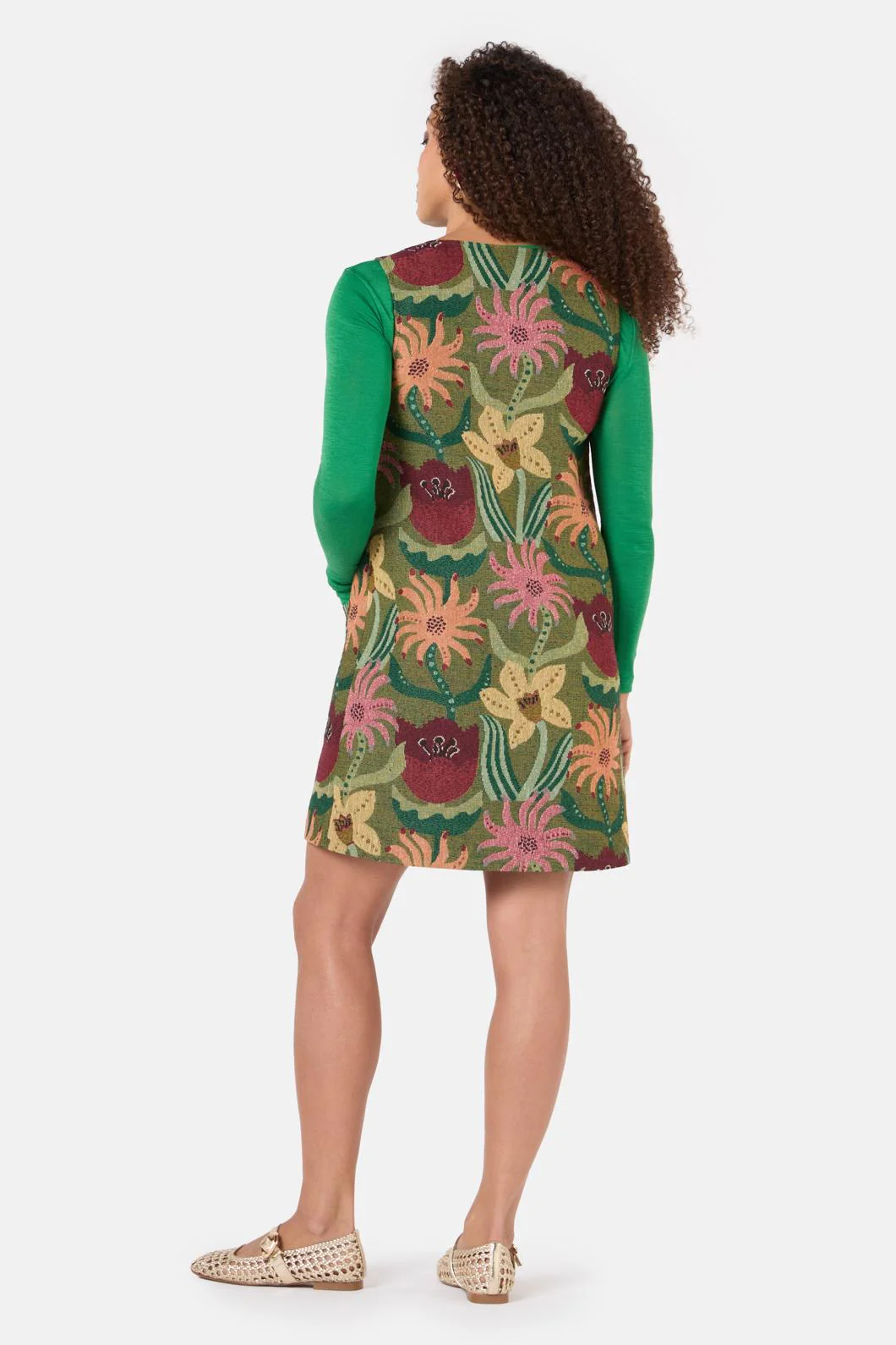 Rosie's Posies Pinafore - Image 6