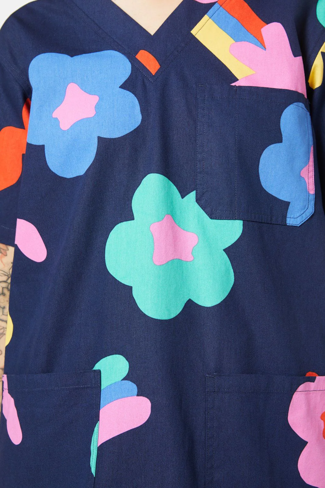 Star Daisy Scrub Set - Image 9