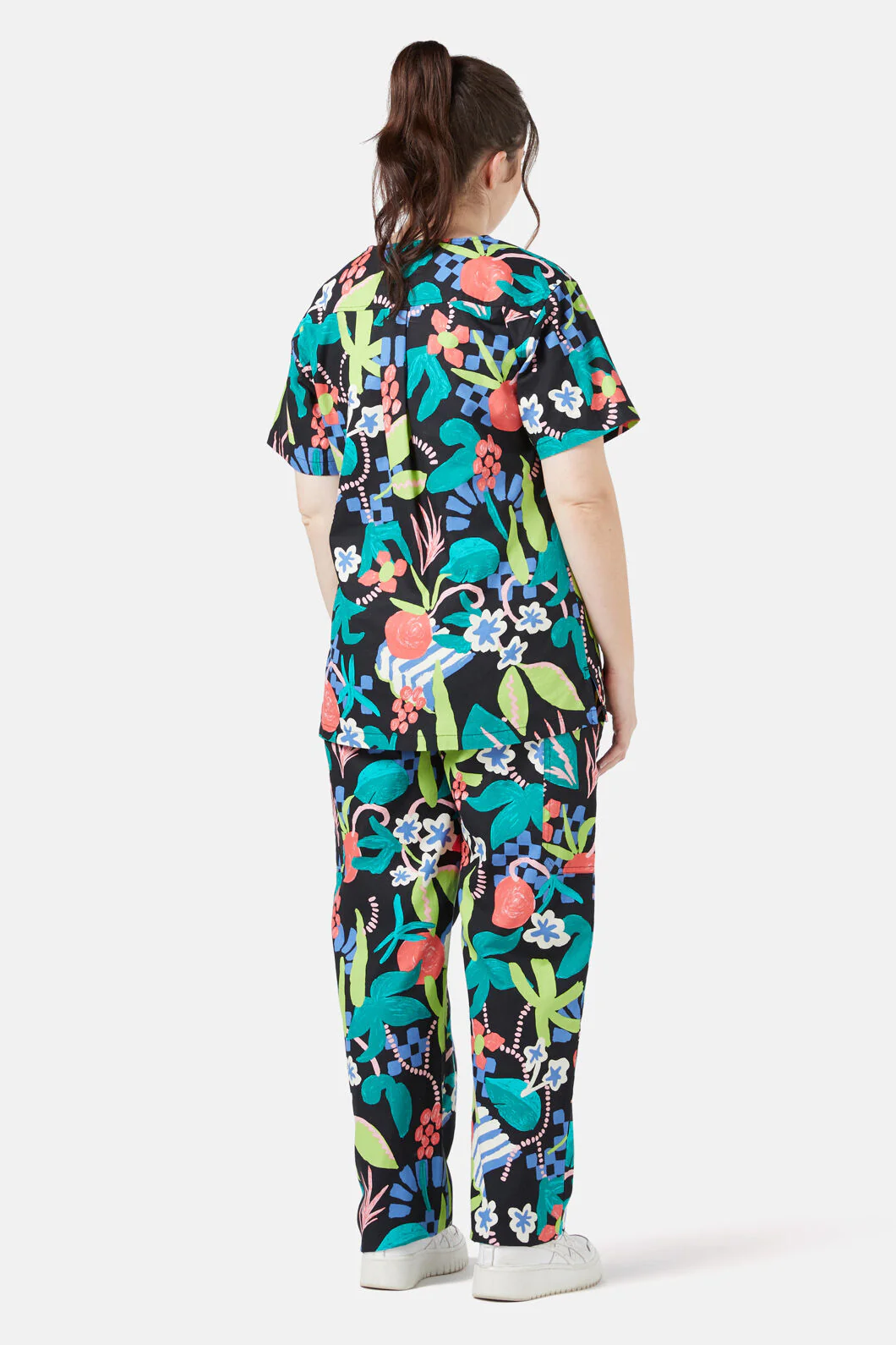 To Market Scrub Set - Image 4