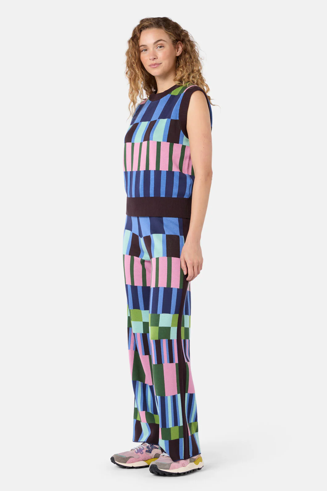 Warpweave Knit Vest - Image 4